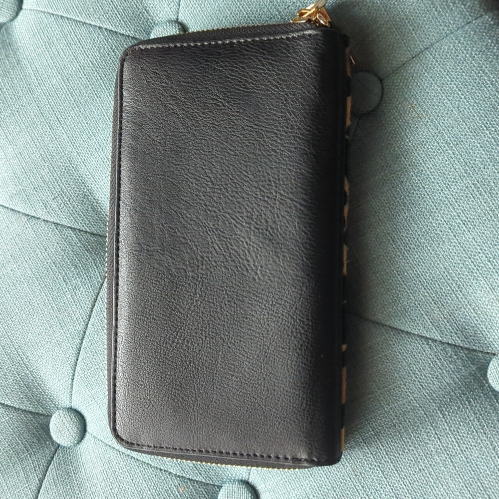 Leopard Print Wallet - image 3